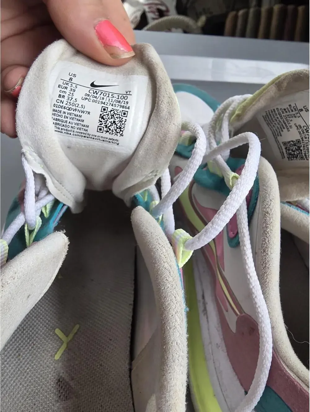 Nike Air Max 270 React Womens Size 8 Pastel Barely Volt Platinum Tint White - Picture 6 of 6